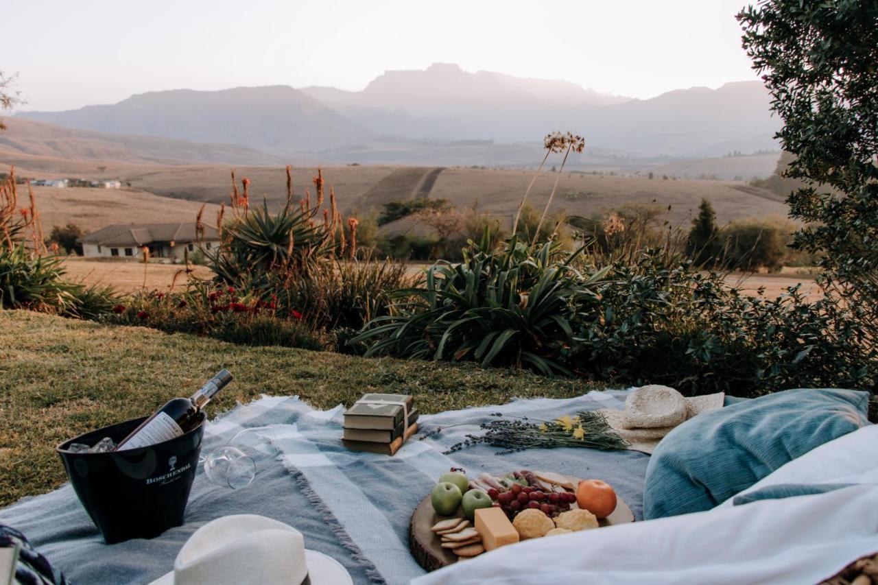 Inkungu Lodge Champagne Valley Bagian luar foto
