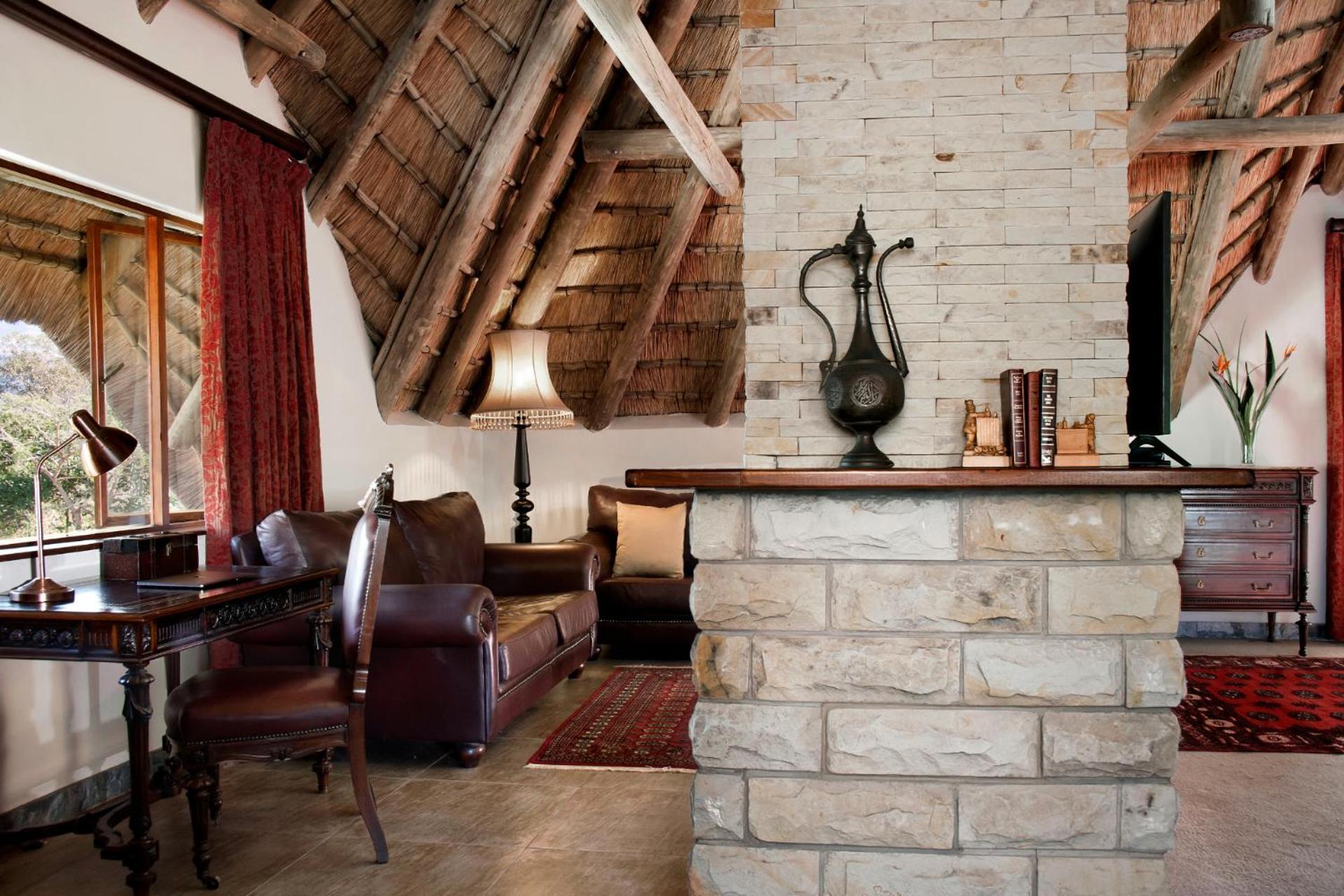 Inkungu Lodge Champagne Valley Bagian luar foto